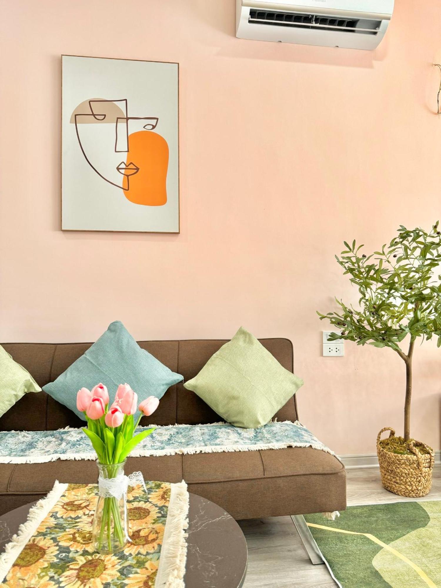 Modern & Comfy Apartment Hanoi Exterior photo